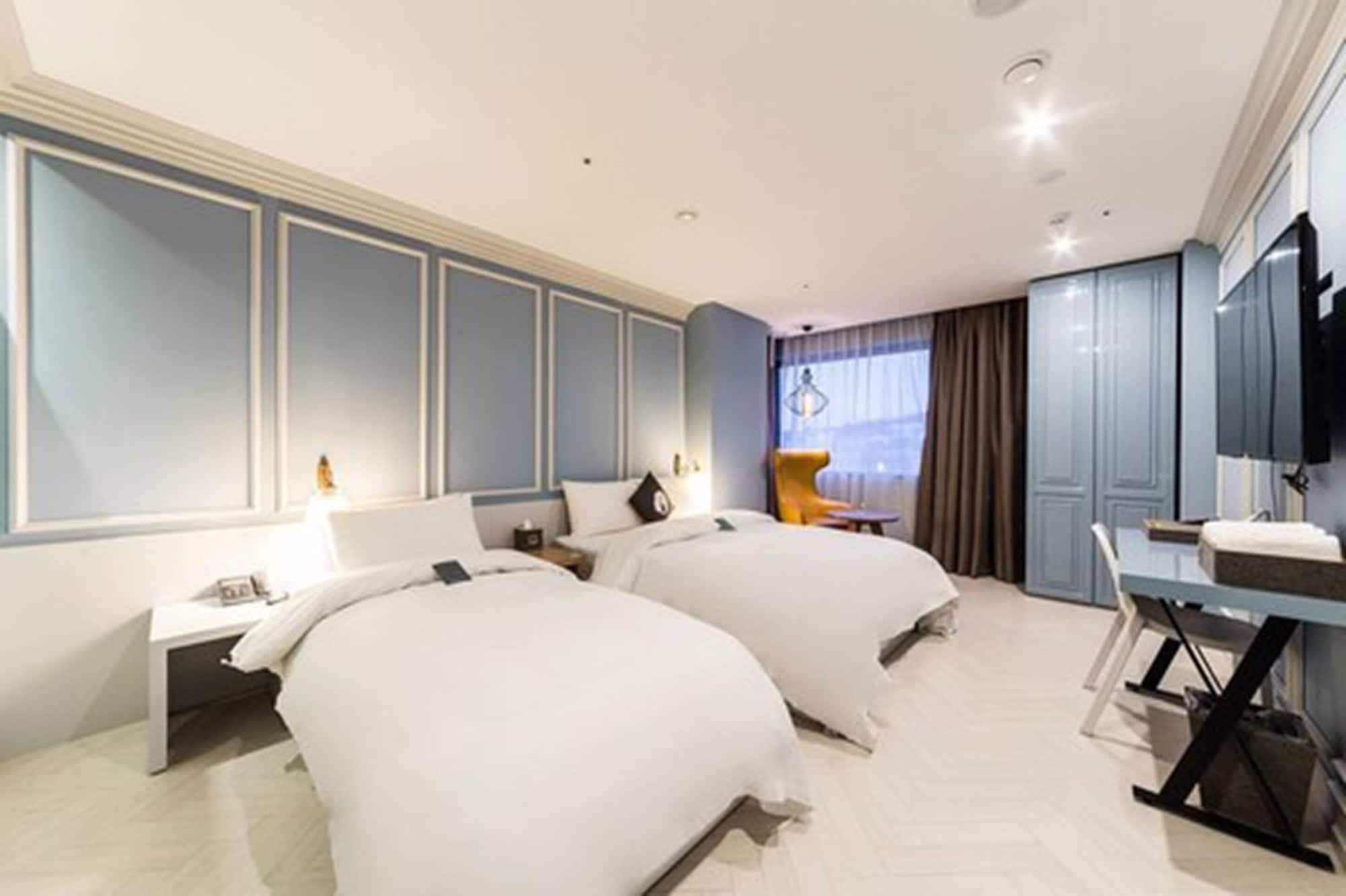 Hotel The Designers Seoul Station Екстериор снимка