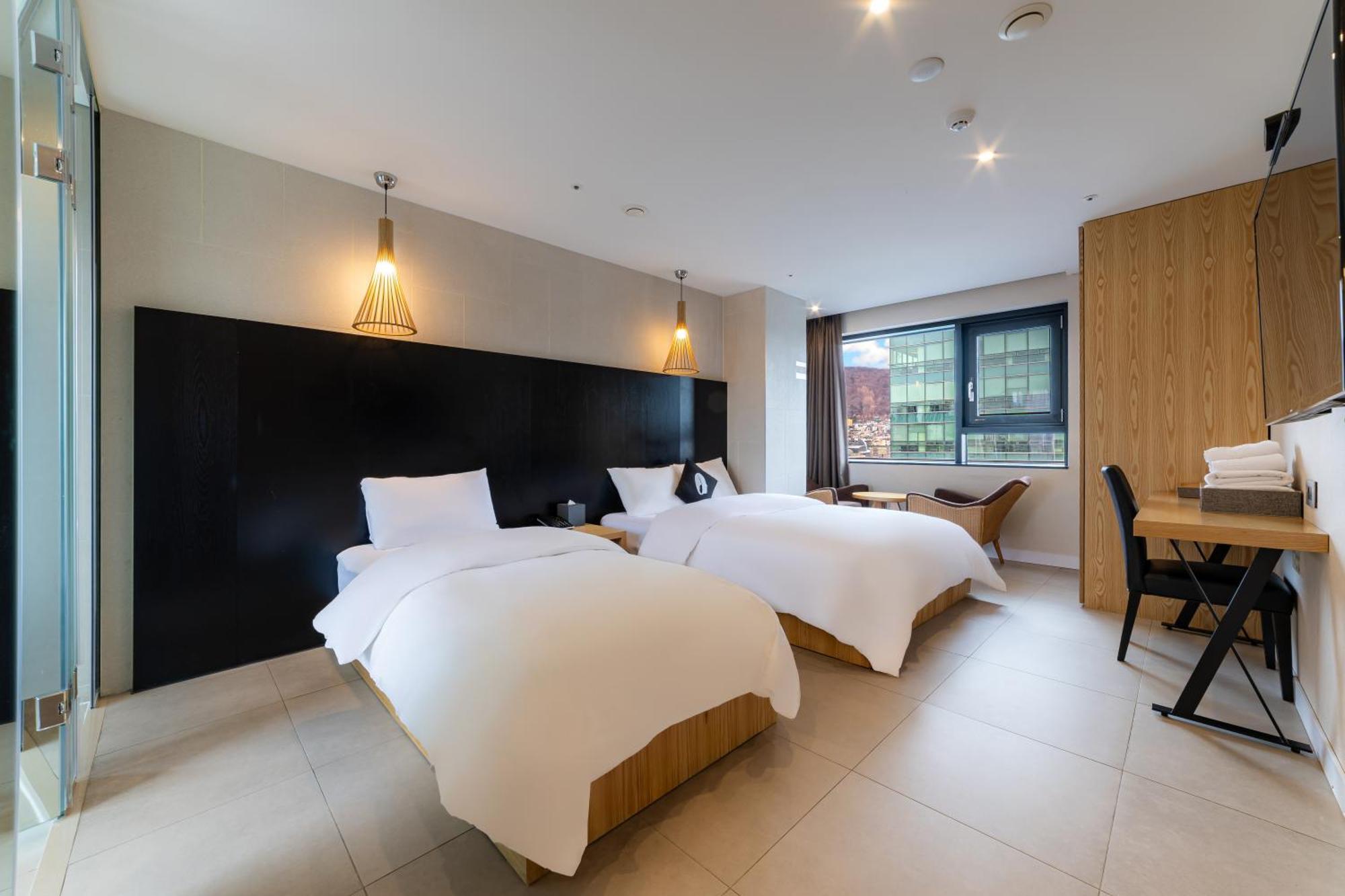 Hotel The Designers Seoul Station Екстериор снимка