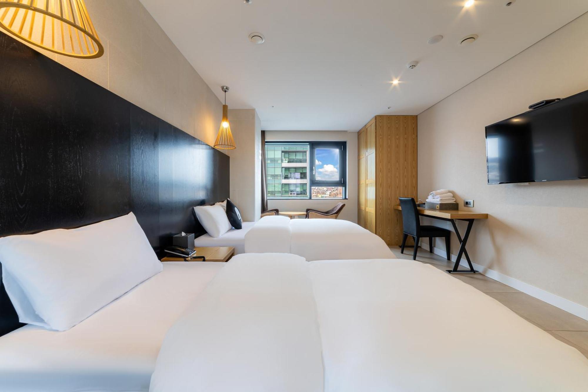 Hotel The Designers Seoul Station Екстериор снимка
